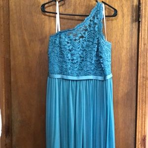 David’s Bridal Bridesmaid Dress size 10